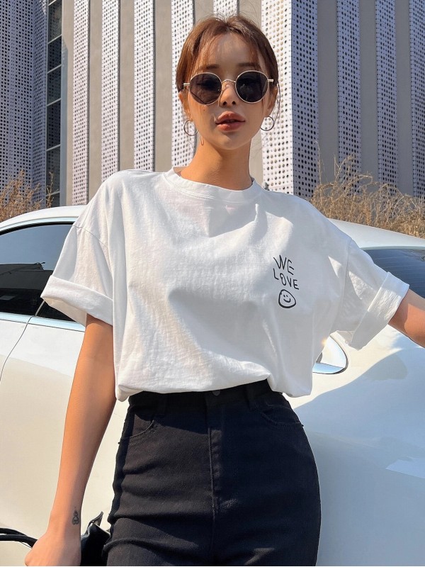 We Love Baskılı Kadın Beyaz  Tshirt Tişört…