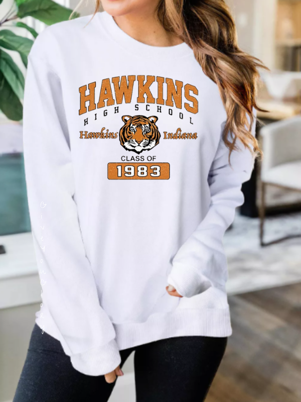 Hawkins baskılı kadın sweat…
