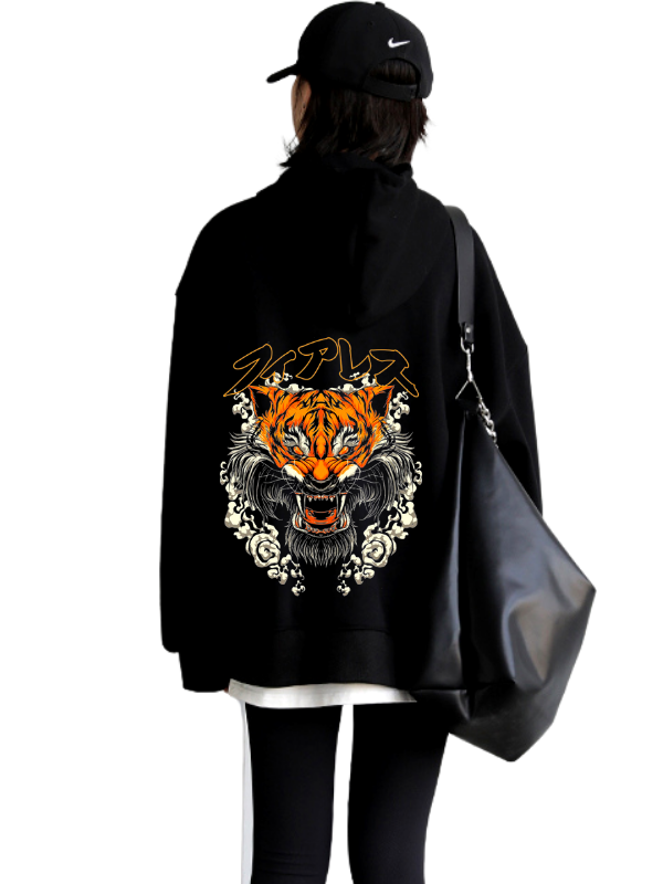 Aslan Baskılı Kadın Sweatshirt Siyah 01…