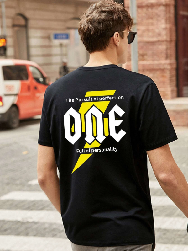 One Baskılı Erkek Tshirt Siyah…