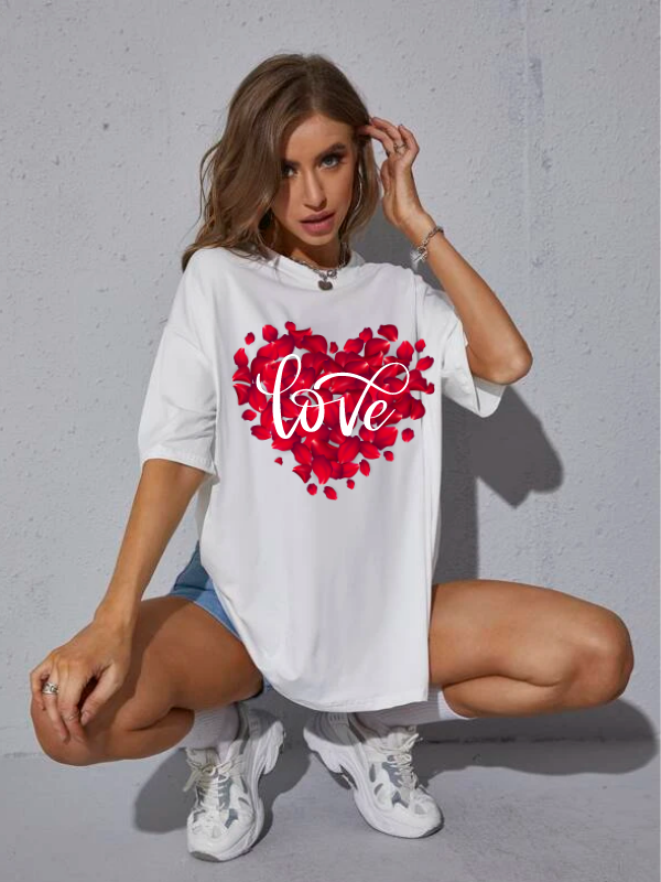 LOVE Baskılı Oversize Kadın T-Shirt…